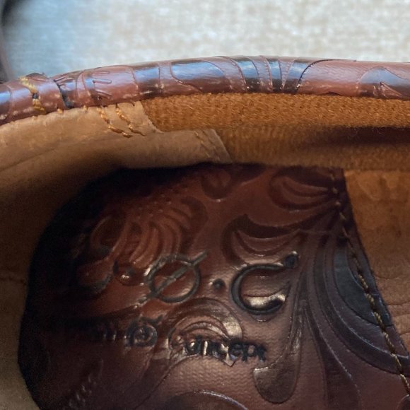 BOC Embossed Clogs Peggy Shoes Brown Vegan Leather C45789 Slip On Women's S7.5 - Picture 4 of 7